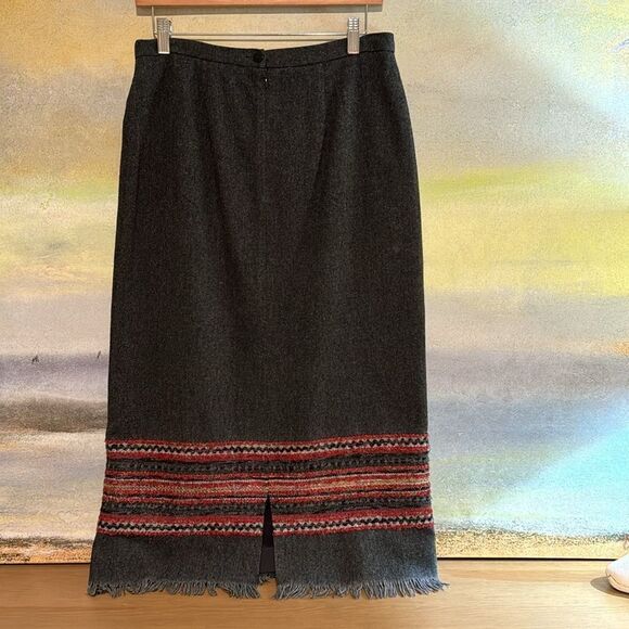 Vintage Sag Harbor long wool blend lined skirt with fringe bottom Size 10P - Picture 3 of 8